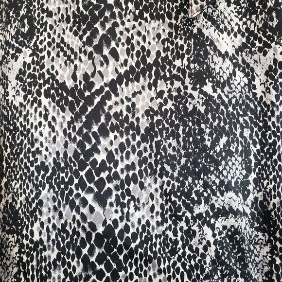 Snakeskin long sleeve silk blouse size Medium - Picture 2 of 5